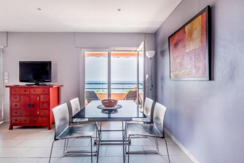 Le Liberty - Beautiful 67m beachfront in Frejus