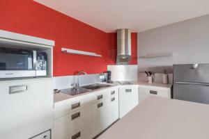 Le Liberty - Beautiful 67m beachfront in Frejus