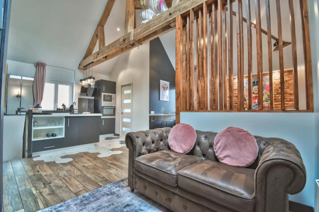 Appartement * Le LoFt Des MysTèrEs * 30 Rue du Faubourg Larue 28130 Maintenon