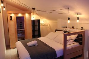 Le logis du bien-être, balnéo & sauna dans chambre