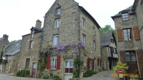 Le Logis Port de Dinan Lanvallay