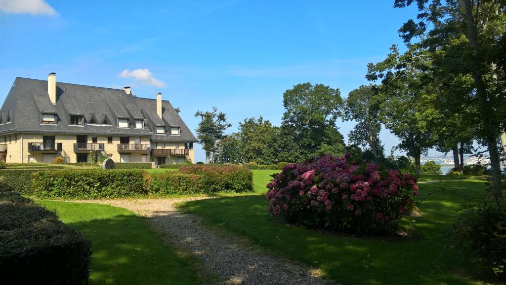 Appartement Le Louis Dort - Côte de Grâce Chemin des Bruyères 14600 Équemauville