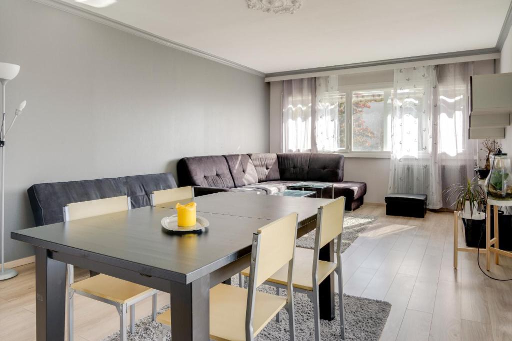 Le Lumineux Centre ville - Wifi - Parking (idéal couple, voyages d'affaire) 79000 Niort