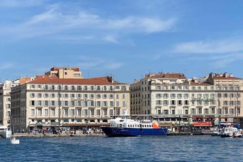 LE M Luxueux appartement sur le Vieux port de Marseille