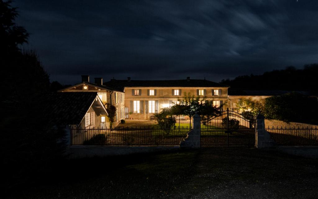 Le Manoir du Mûrier 2 Le Logis, 17150 Boisredon