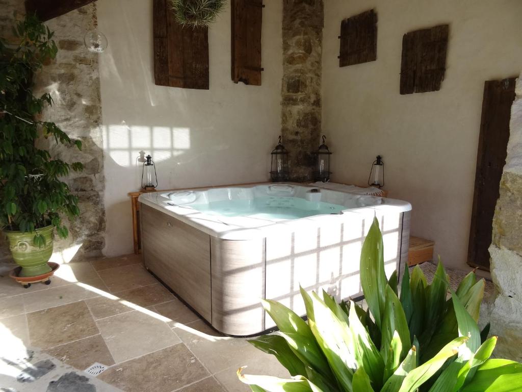 Le Mas du Galibot Gîte Barulaïre 145 Rue des Combes, 30960 Saint-Florent-sur-Auzonnet