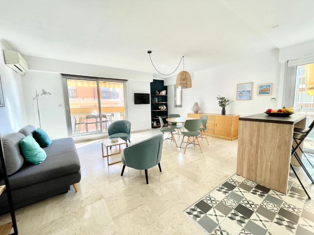 Appartement Le Méditerranée 8 rue Isola 06500 Menton