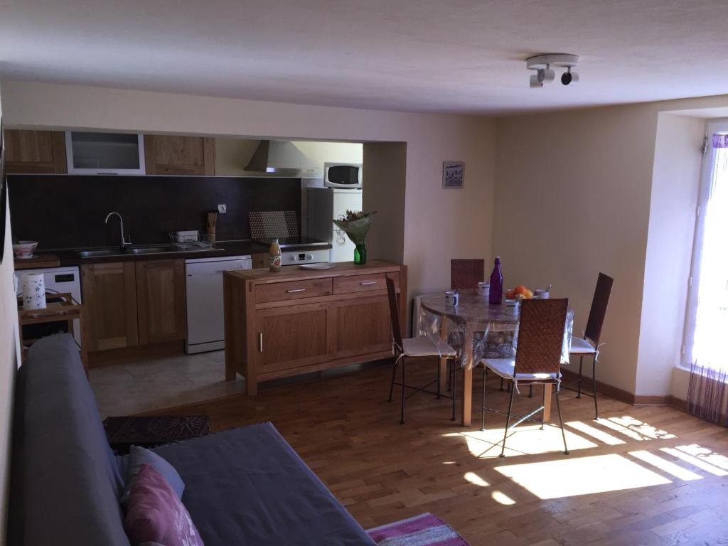 Appartement Le Mini Louison du Verdon Bat. Le Café, Allée Louis Gardiol 04500 Riez