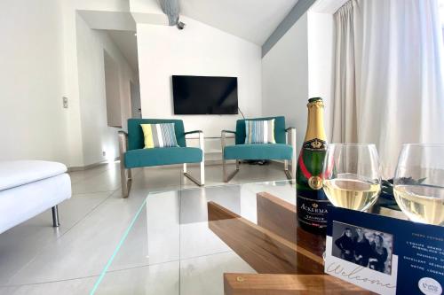 Le Minimaliste - Beautiful T2 in the city center with terrace