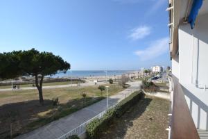 Appartement LE MISTRAL GAGNANT face à la mer 310 rue folco de baroncelli 30240 Le Grau-du-Roi Languedoc-Roussillon