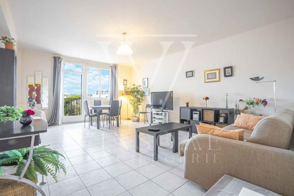 Appartement Le Molière - Cannes Montfleury - 2 pièces - Terrasse 4 Avenue Selvosa 06400 Cannes