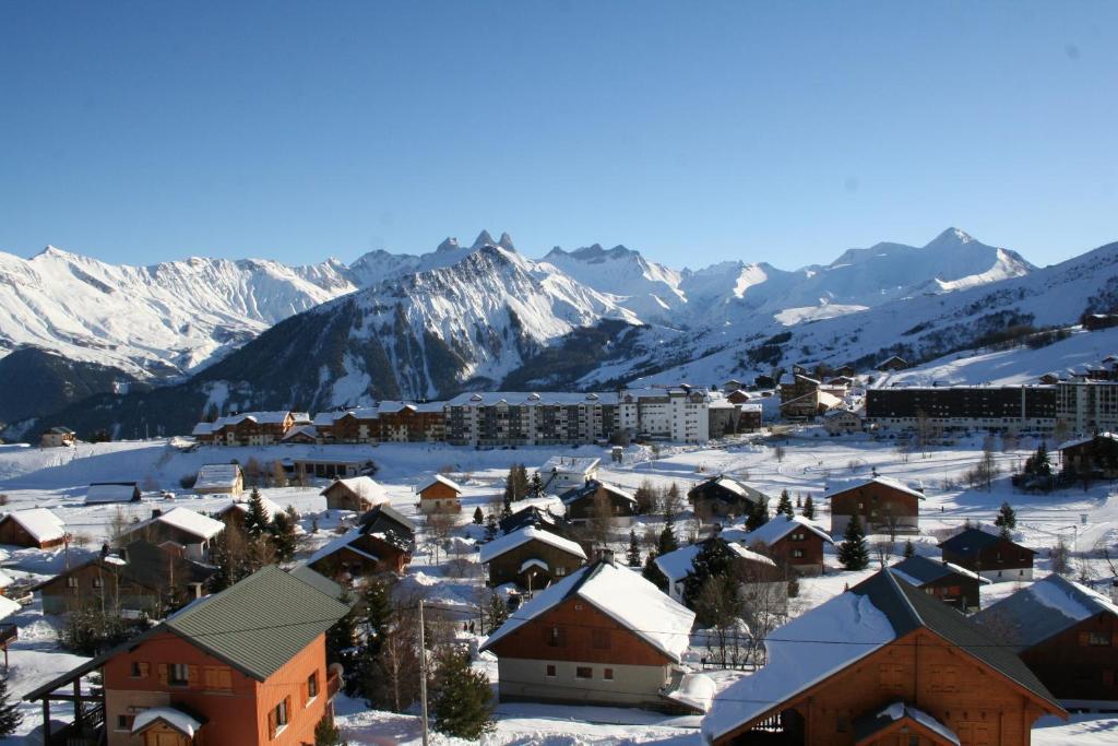 Le Mont Charvin rue de l'Eriscal, 73300 La Toussuire