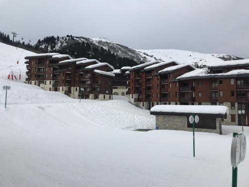 Le Mottet - ESF & Skis aux pieds