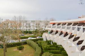 LE MYCONOS, Studio à 5 mn des plages, wi-fi,Parking privé