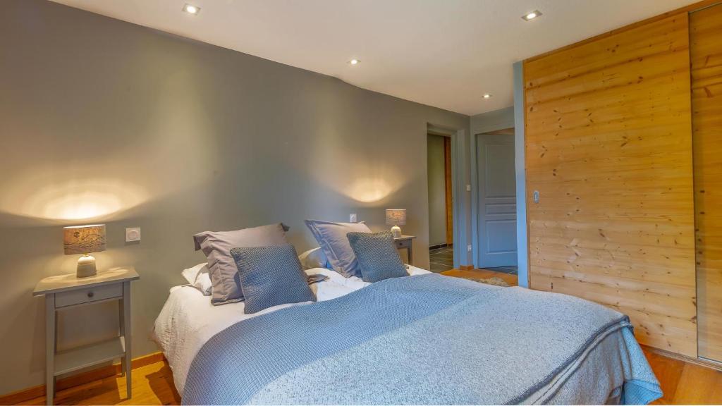 Le nid d'ébène du village Charonne à Paris