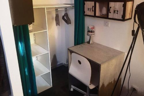 Le nid Marseille quartier des artistes proche gare St Charles le Dôme Le Chapiteau et Vieux port