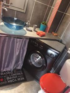 Le nid Marseille quartier des artistes proche gare St Charles le Dôme Le Chapiteau et Vieux port