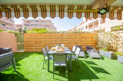 Le P'TIT MAX, spacieux centre SAINTE MAXIME
