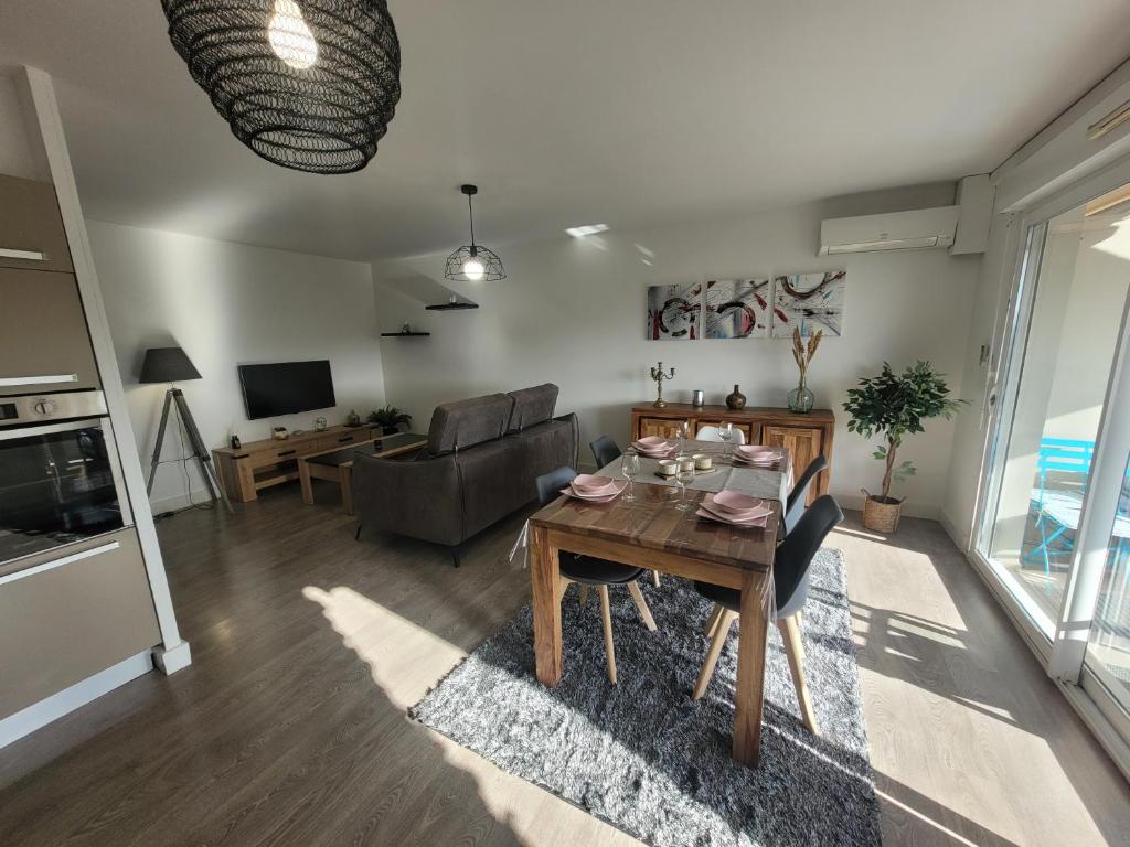 Appartement Le Palmier d'Azur - Fréjus Cais - Wi-Fi 2040 Rue des Combattants d'Afrique du Nord 83600 Fréjus