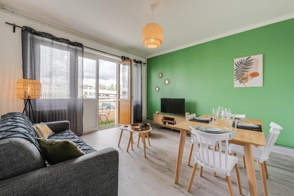 Appartement Le Parmelan - Beau T2 avec balcon pouvant accueillir jusqu'à 4 personnes 26c avenue du Parmelan 74000 Annecy