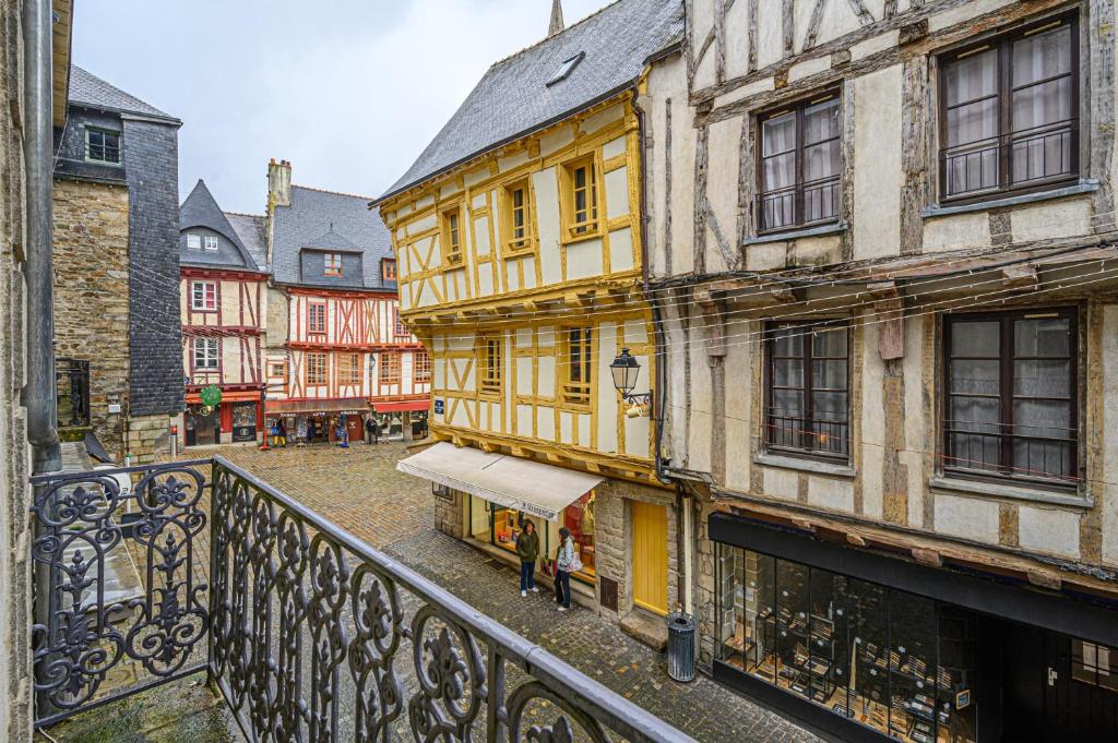 Le Patio - Bel Appartement de caractère hypercentre de Vannes 4, Rue Saint- Salomon, 56000 Vannes