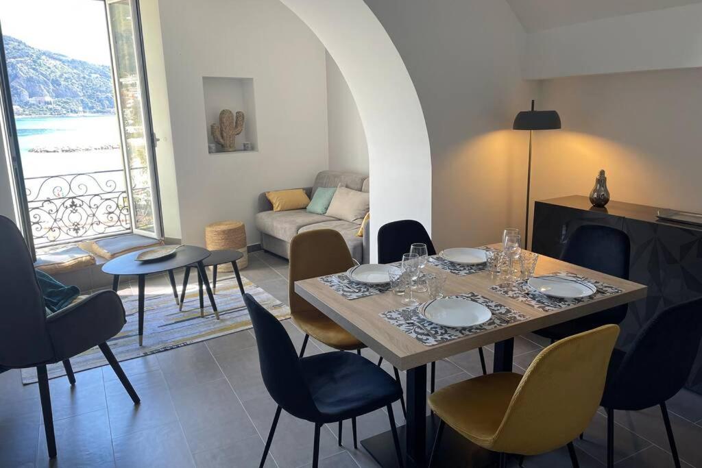Le Pavillon113 06400 Cannes