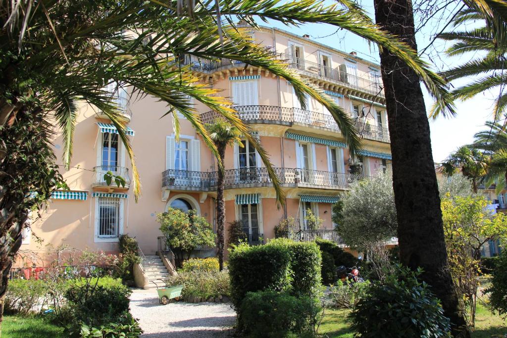 Appartement Le Pavillon113 Le pavillon A 1er étage 113 Rue Georges Clemenceau 06400 Cannes