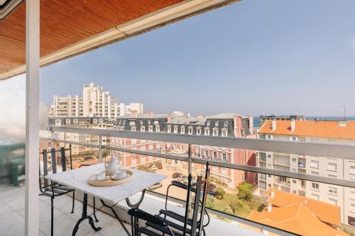 Le Perchoir stay in hypercentre beach 250 m and indoor private parking