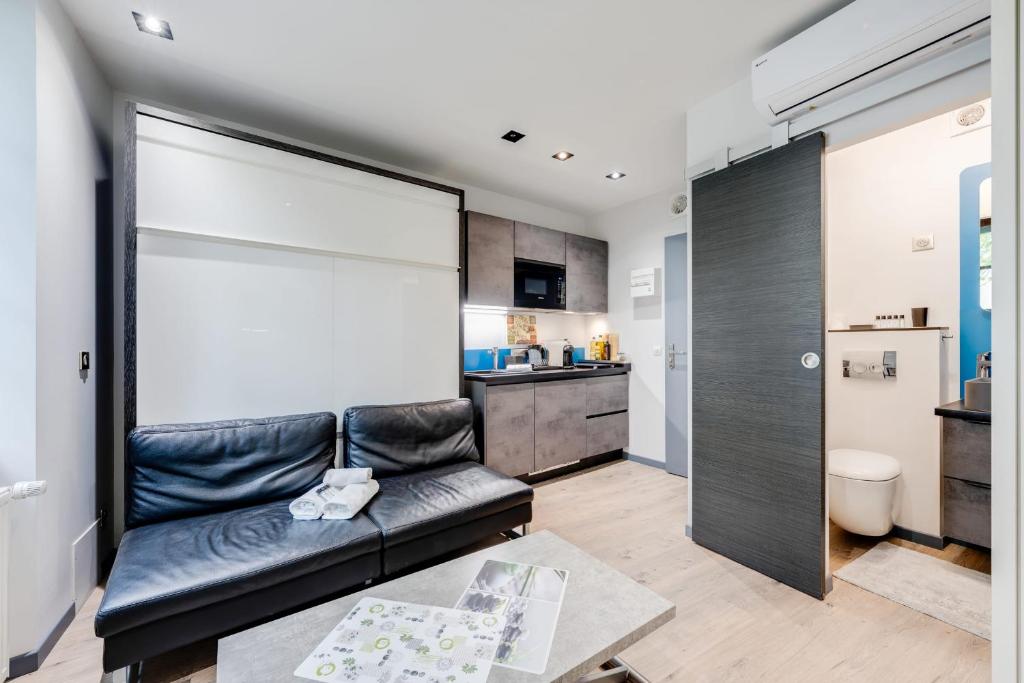 Appartement Le Perriere - Joli studio idéalement placé au coeur de la ville 1 impasse Golliardi 74000 Annecy