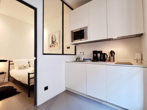 Le PETIT BALCON by Booking Guys