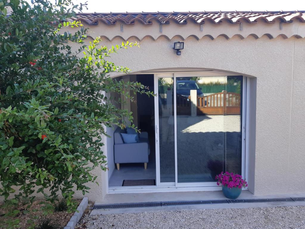 Appartement Le Petit Châtillon, studio douillet au calme en Provence 182 Chemin de Châtillon 26130 Saint-Paul-Trois-Châteaux