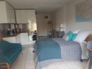 Appartement le petit Eden de la Madrague face à la Ciotat bat f les aigues marines 255 Avenue de l'Abbé Dol 83270 Saint-Cyr-sur-Mer Provence-Alpes-Côte d\'Azur