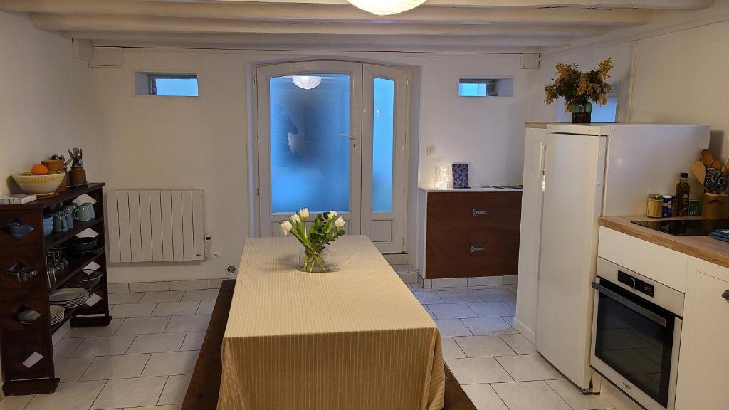 Appartement Le Petit Lavoir - Maison Cosy à Mayet 11 Place de la Caille 72360 Mayet
