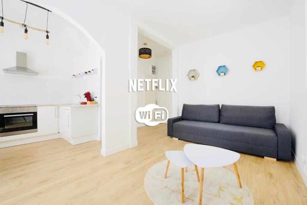Le Petit Martégal appartement spacieux en Centre ville et proche de la plage 1 Rue des Fours, 13500 Martigues