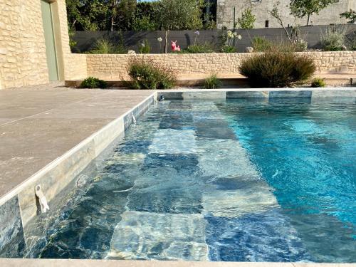 Le petit Mazet du Domaine avec sa piscine