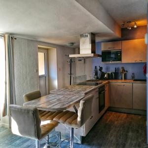 Appartement LE PETIT NICOLAS avec Parking 13 Rue Saint-Nicolas 17000 La Rochelle -1