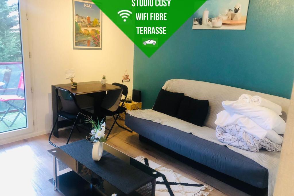 Appartement Le petit Park-studio-terrasse- piscine-WIFI FIBRE 52 Rue Clément Ader 64000 Pau