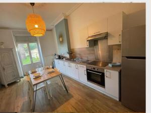 -Le Petit Rochelais- centre ville, stationnement, Netflix - idéal couples, familles, business