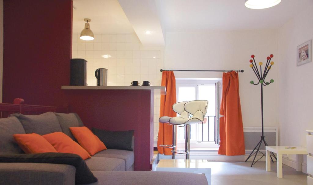 Appartement Le Petit St Lazare 21A rue aux Raz 71400 Autun