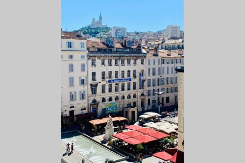 Le Phocéen : T4 balcon vue Vieux-Port