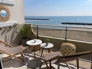 Appartement Le pied dans l'eau 3éme 845 Avenue de l'Évêché de Maguelone 34250 Palavas-les-Flots Languedoc-Roussillon