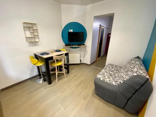 Le Pissarro- Petit appartement trois personnes