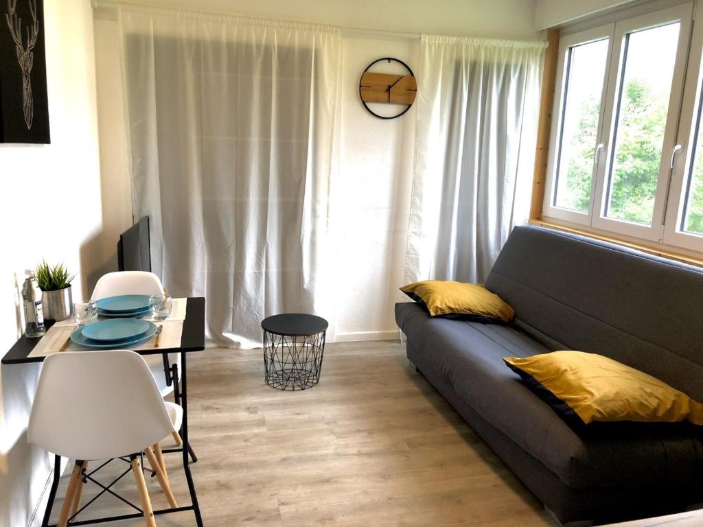 Appartement Le Pontarlier 2eme étage 21 Rue Baudelaire 25300 Pontarlier