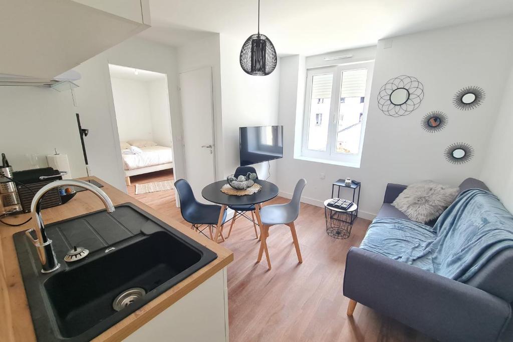 Appartement Le Poulorio 4 - T2 - Proche Gare 10 RUE POULORIO 1er ETAGE 56100 Lorient