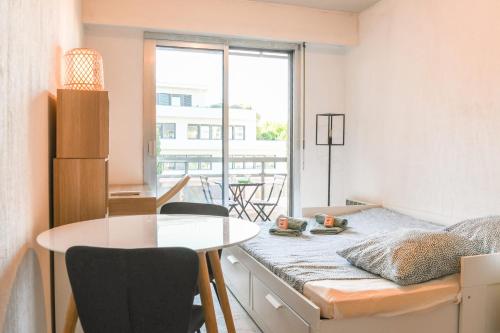 Le Prado I - Appartement à Perrier avec balcon proche du stade