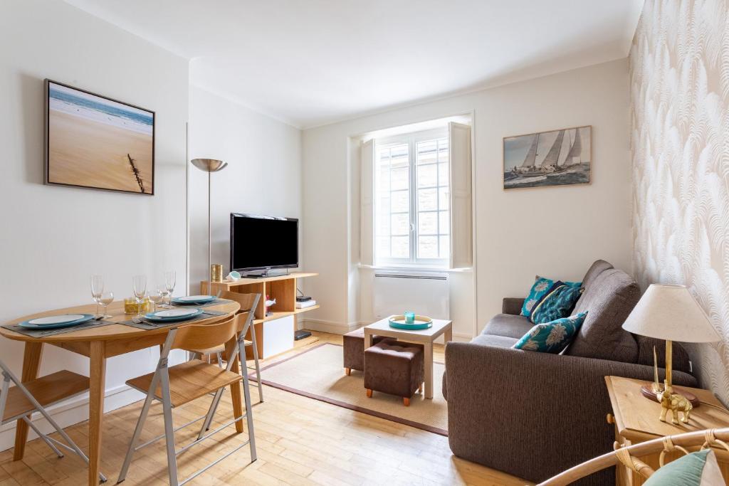 Appartement Le Ptit B 3 rue de la Bertaudière 35400 Saint-Malo