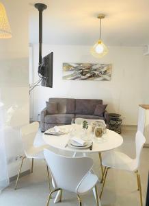 LE QUARTZ TRESUM emplacement face lac garage et vélos inclus