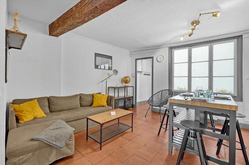 LE REGANS - Charmant appartement en tomette