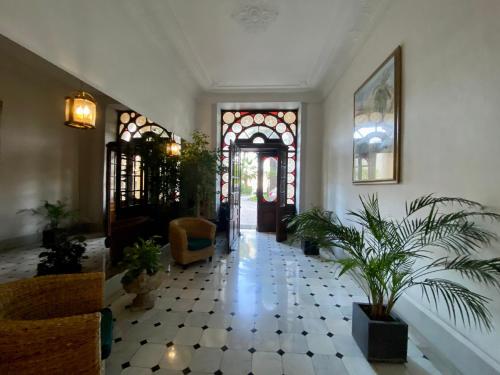 Le Régina, Palace front de mer