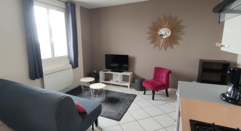 Appartement Le relais de La Poste 1 92 Rue du Général de Gaulle 52330 Colombey-les-Deux-Églises